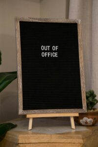 Holiday Tech Etiquette For Small Businesses (Or: How Not To Accidentally Ruin Someone’s Day)